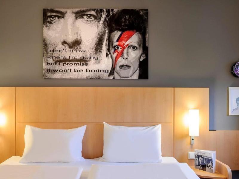 Ibis Budget Berlin Kurfuerstendamm - Neu Renoviert Exterior photo