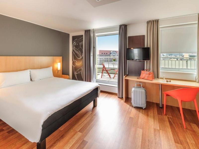 Ibis Budget Berlin Kurfuerstendamm - Neu Renoviert Exterior photo